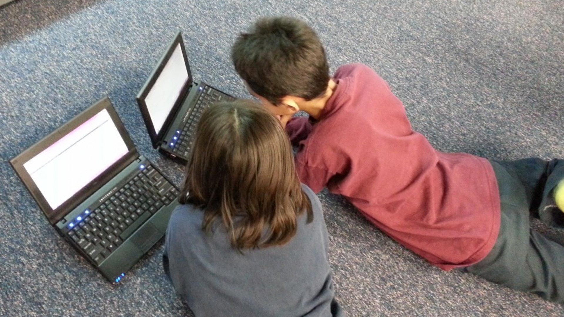 Cuanta potencia se necesita para usar Moodle en mi Colegio